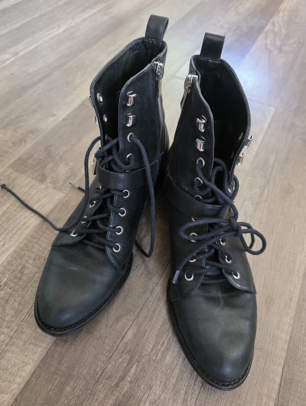 Via Spiga Cyra combat boots Women's Black Lace-Up Buckle Goth Whimsigoth 8